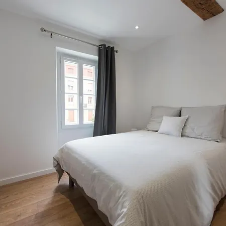 2 Neuf Sur Le Port à Coté De La Appartement