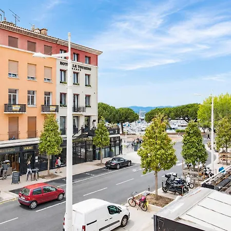 2 Neuf Sur Le Port à Coté De La Appartement
