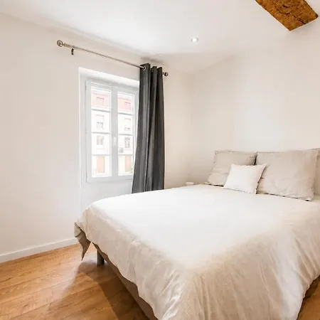 2 Neuf Sur Le Port à Coté De La Appartement *