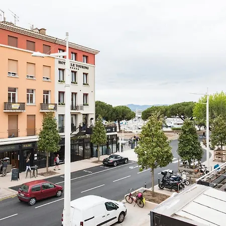 2 Neuf Sur Le Port A Cote De La Apartment *
