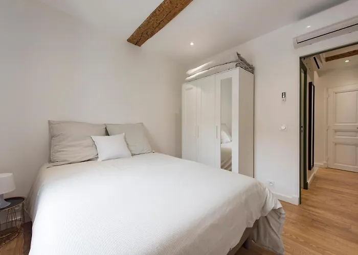 2 Neuf Sur Le Port à Coté De La Saint-Raphaël